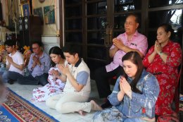 ครอบครัวนาคดี นำโดย คุณพ่อกำนันบุญยืน นาคดี อดีตกำนันตำบลบางพลีใหญ่ ร่วมด้วยคุณแม่สุรินทร์ นาคดี อดีตรองนายก อบต.บางพลีใหญ่ร่วมทำบุญเลี้ยงพระซึ่งทำมาประจำทุกๆปี