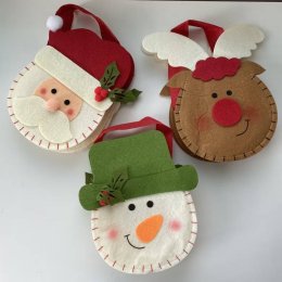 ถุงขนม xmas ใช้เป็น prop เก๋ๆ ถือในวัน xmas