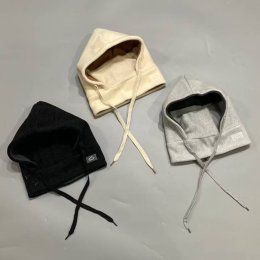 วัสดุเป็นผ้า fleece เป็นผ้าที่ให้ความอบอุ่นนุ่มน้ำหนักเบา 