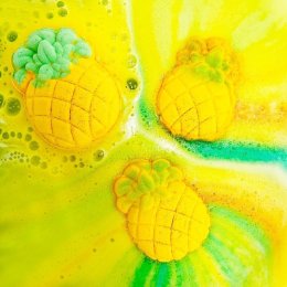 Pineapple Bathbomb ดีไซน์เป็นรูปสัปปะรดสีสดใสสวยงาม