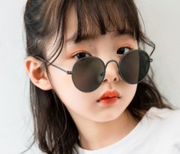 แว่นกันแดดเด็ก round metal กรอบเหล็กสีดำ (SUN64)