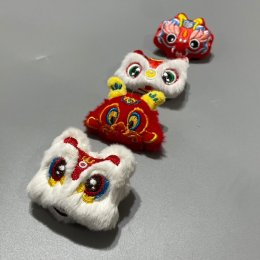 เซ็ตเข็มกลัด ตรุษจีน 4 ชิ้นติดที่หมวกเสื้อกระเป๋า 