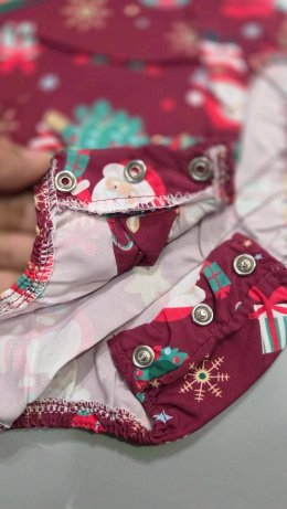 Xmas bodysuit บอดี้สูทเสื้อเชิ้ต ลายซานต้ารับเทศกาล