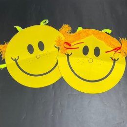 ชุดแฟนซี miss sunshine ดีไซน์เป็นหน้ายิ้มสีเหลือง