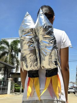 พร๊อพจรวดสะพายหลัง Rocket Bagพร๊อพสะพายรูปจรวด