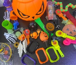 Halloween surprise box กล่องสุ่มฮาโลวีนแสนสนุก