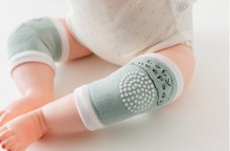 สนับเข่า Baby Kneepadsทรงโค้งกระชับช่วงขาได้ดี