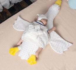 Giant duck น้องเป็ดกันสะดุ้ง กันผวาลูกน้อยหลับสบาย 