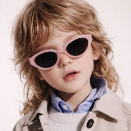 แว่นกันแดดพับได้ ดีไซน์เก๋ สีสวย มินิมอล