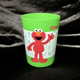 แก้วน้ำพลาสติก elmo เซ็ต 4 ใบ แถมแปรงที่มีที่ขูดลิ้นในตัว