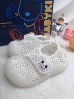 รองเท้าเด็กหัดเดิน baby supersoft 