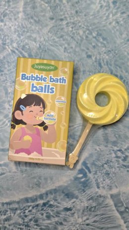 Cotton candy Bathbomb