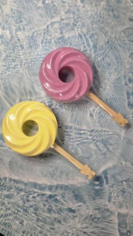 Cotton candy Bathbomb
