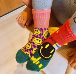 ถุงเท้า smiley set 4 คู่ แถมฟรี ถุงผ้าเก็บถุงเท้าลายน่ารัก (SOCK107)