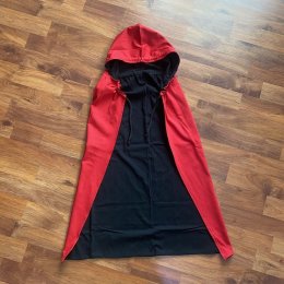  ผ้าคลุมปีศาจ ผ้าคลุม Dracula Devil hoodie  (PB540)