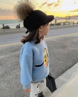 เสื้อแขนยาว Disney lamp fur sweater