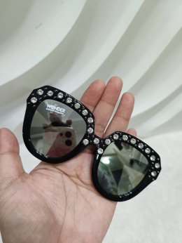 แว่นกันแดดเด็ก Square Diamond
