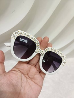 แว่นกันแดดเด็ก Square Diamond