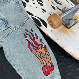 แจ็คเก็ตยีนส์เด็ก สกรีนลายไฟ 