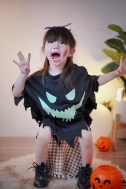 Ghost glow in the dark เสื้อคลุมผีน้อย