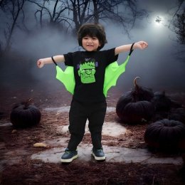 เสื้อยืด Hallow wing Halloween collection