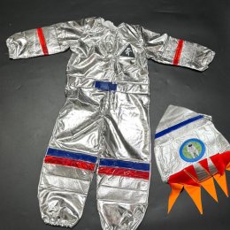 ชุดนักบินอวกาศเด็ก