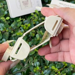 Milk pack holder ที่ใส่กล่องนมกันบีบกล่อง