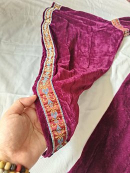 ชุดแฟนซีเด็กแม่มดแดง