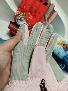 ถุงมือสกี ถุงมือกันหนาวเด็ก paw patrol นุ่มใส่สบาย