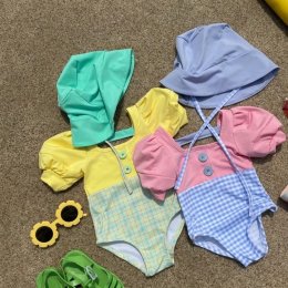 ชุดว่ายน้ำ Pastel Vintage Scotty