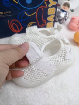 รองเท้าเด็กหัดเดิน baby supersoft 