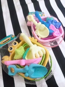Animal folding bucket ถังตักทรายพับได้ 