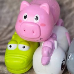 กระบอกฉีดน้ำ (รุ่น MINI ) สำหรับเด็กเล็ก 1-4 ขวบจับถนัด