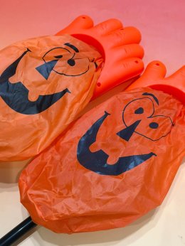 Ghost Hand Halloween Candy Bag ถุงใส่ขนมในวันฮาโลวีน