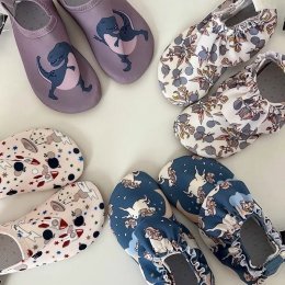Vintage beach shoe for kids รองเท้าเดินชายหาดวินเทจ