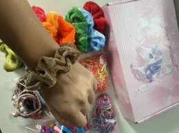 เซ็ตยางรัดผม ยกกล่อง มีทั้งหมด 6 แบบ คละสีมาให้