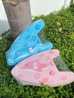 Dolphin kickboard โฟมว่ายน้ำ ฉีดน้ำได้ สำหรับเด็ก 