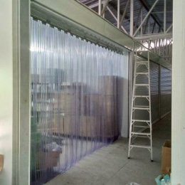 จำหน่าย และติดตั้งม่านกันแมลง ม่านทนเย็น ม่านอากาศ