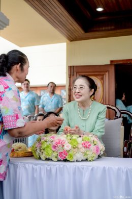 งานรดน้ำดำหัว วันสงกรานต์ ปี 2568