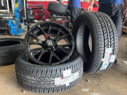 ล้อแม็กว์ Mohawk 20x9 และ ยาง Yokohama 275/55/20 