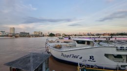 ล่องเรือเจ้าพระยา CARNIVAL RIVERSIDE CRUISE