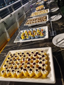 ล่องเรือเจ้าพระยา CARNIVAL RIVERSIDE CRUISE