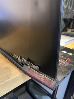 ซ่อม บานพับ โน๊ตบุ๊ค Dell