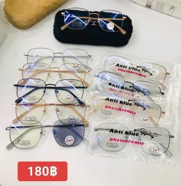 กดที่นี่เพื่อเข้าดูแบบ แว่นตากรองแสง เลนส์ออโต้