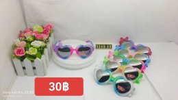 กดที่นี่เพื่อเข้าดูแบบ แว่นตาเด็กแฟชั่น