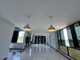 บ้านสองชั้น จ.สุพรรณบุรี