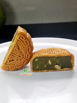 Vegan mooncakes