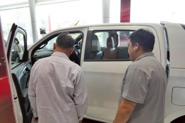 กิจกรรม ISUZU X-Series 2 HOT 2 HANDLE ร้อนแรงไม่ซ้ำใคร! สันติอีซูซุบึงสามพัน