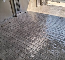 ตัวอย่างน้ำยาอะคริลิคเคลือบเงา(ชนิดใส)