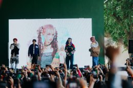 4MIX makes Mexico boil! The hottest show concert sends T-POP to the international level. Music fans flock to welcome the great FLASH MOP phenomenon in the heart of the city.